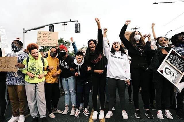 Black Lives Matter. These photos are from Day 10 of protests in Portland(two Sundays ago) following the cold-blooded killing of George Floyd by Minneapolis police officers. This particular march against injustice started at Revolution Hall and contin