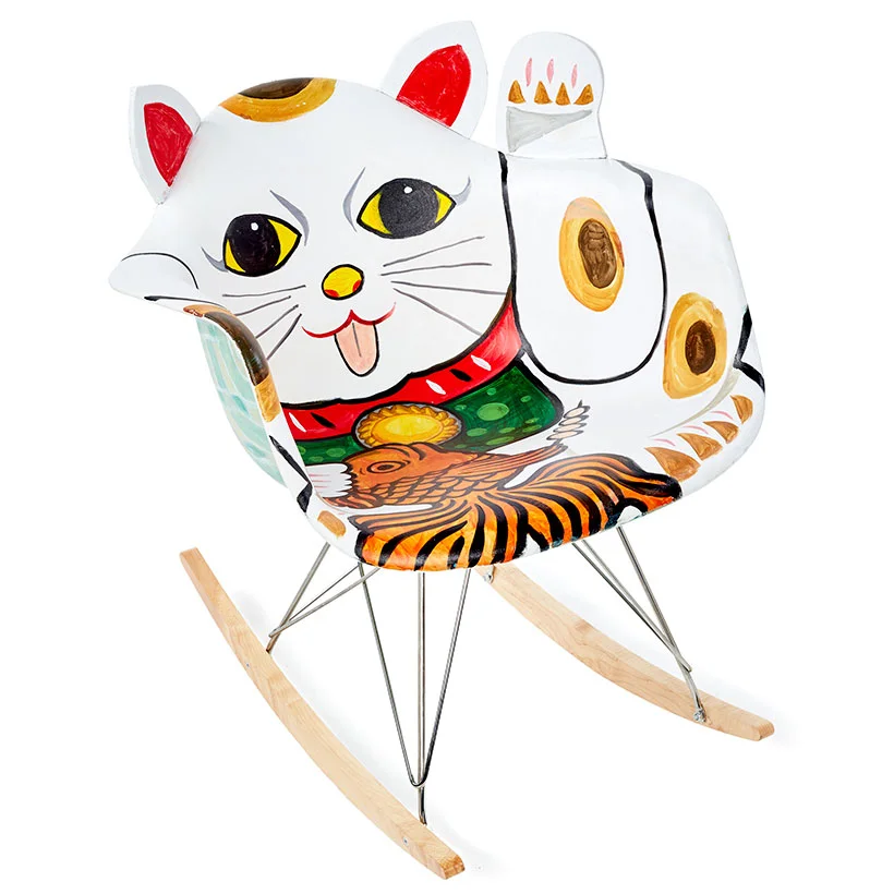 The designs show various “SO Hong Kong” elements such as a Fortune Cat decorated with egg tart, and floor tiles from tenement buildings coupled with a pawn shop sign.