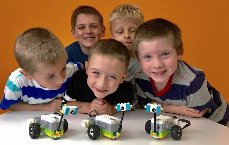 lego-robot.jpg