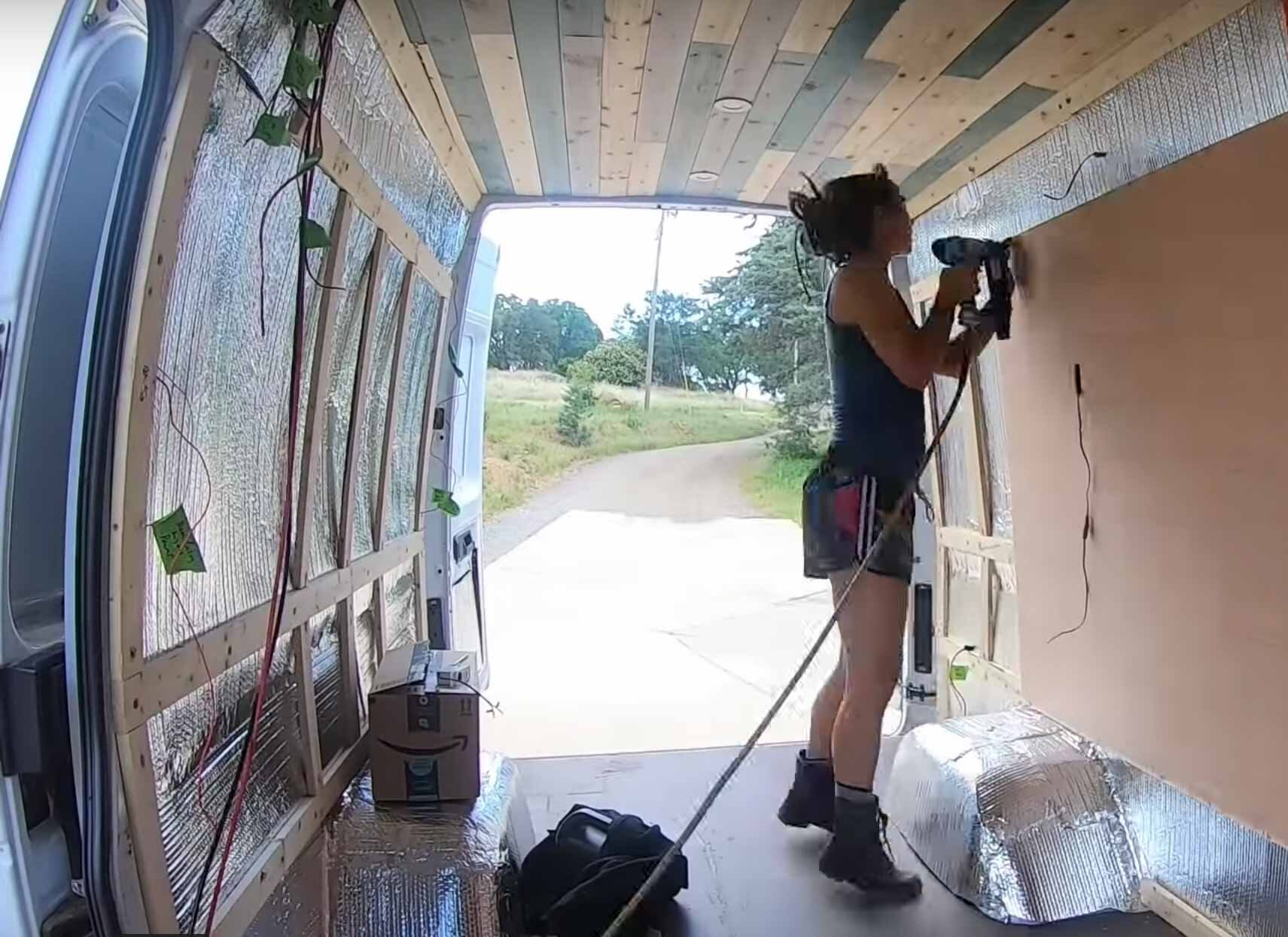 How to attach walls to a van