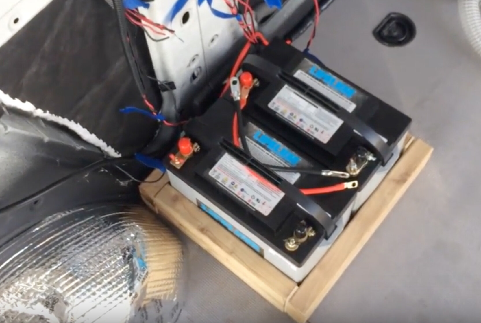 Wiring a 12 Volt System in parallel Van Conversion DIY --5.jpg