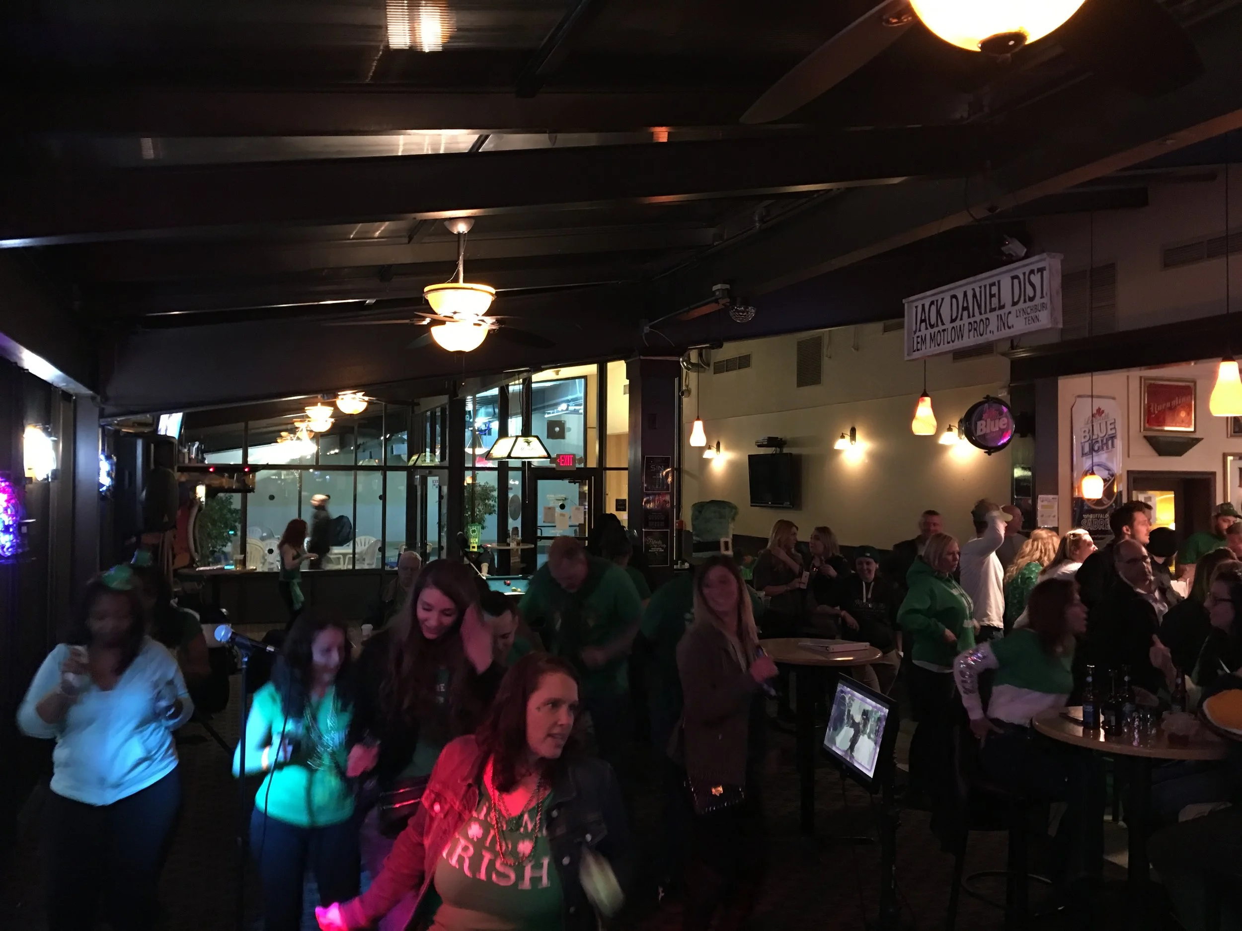 "DJ Danny D" Karaoke Every Thursday@Legend's In The Quality Inn At The Falls 9pm-Midnight