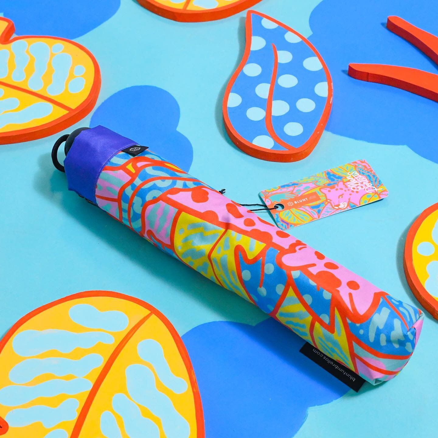 TODAY IS THE DAY! My collaboration with Blunt is live!!!
@bluntumbrellas hit me up last year with a really open brief and an amazing level of trust in my work. I was really into the quality of their umbrellas and their commitment to working with arti