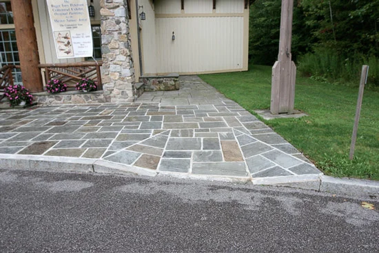patio-pattern-cut-flagstone.jpg