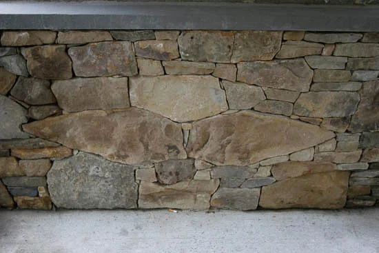 creative-dry-stack-stone-wall-wings.jpg