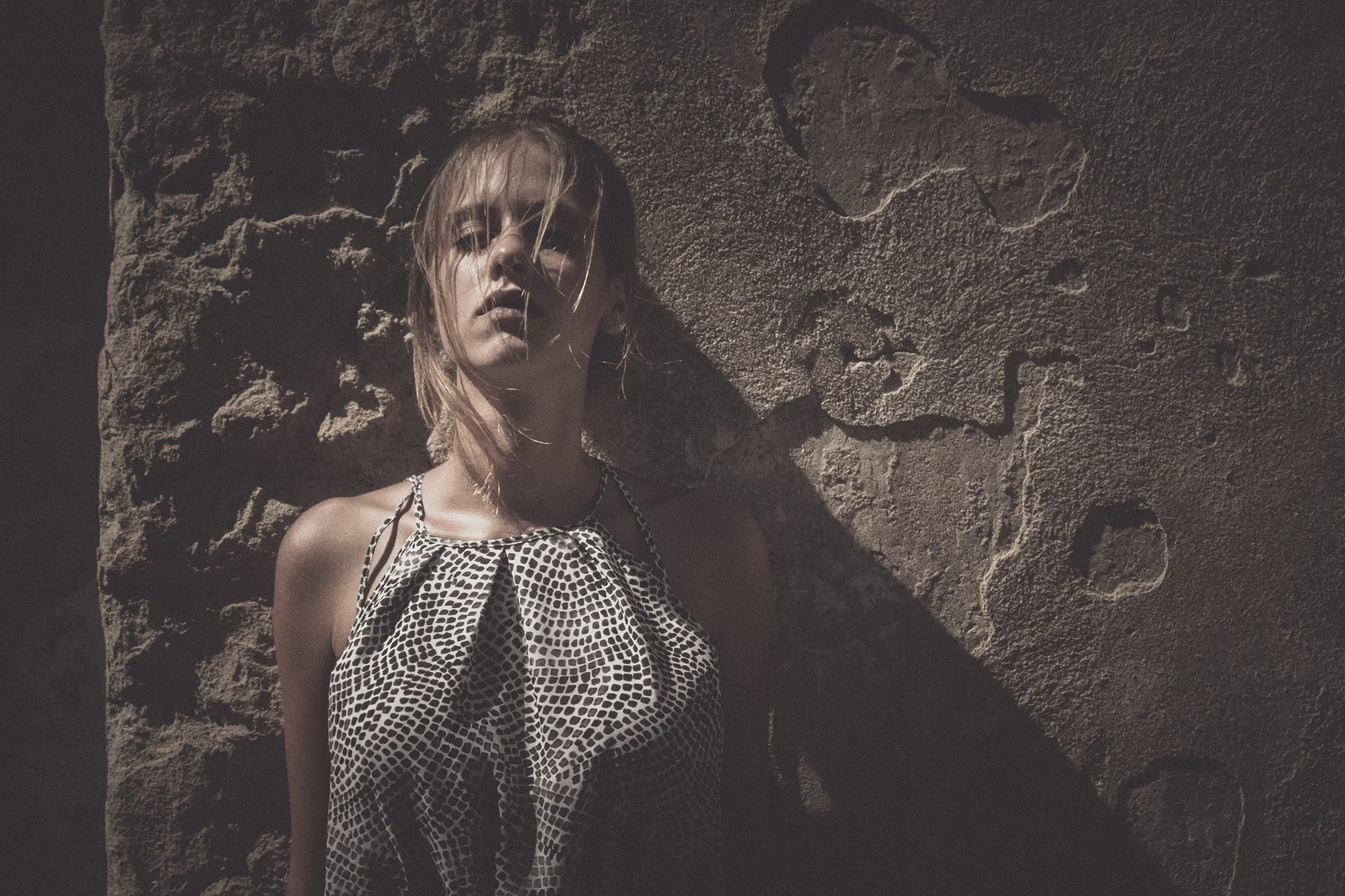 Ritratto di Chiara ripreso durante il weekend in compagnia di Gabriele Rigon e Elisa Straccali per il progetto Laguna Trend Anniversary. Gabriele Rigon: www.gabrielerigon.it ImagOrbetello: www.imagorbetello.com FujiFilm X-T1 - FujiFilm XF 18-55 f2-8-4R LM OIS