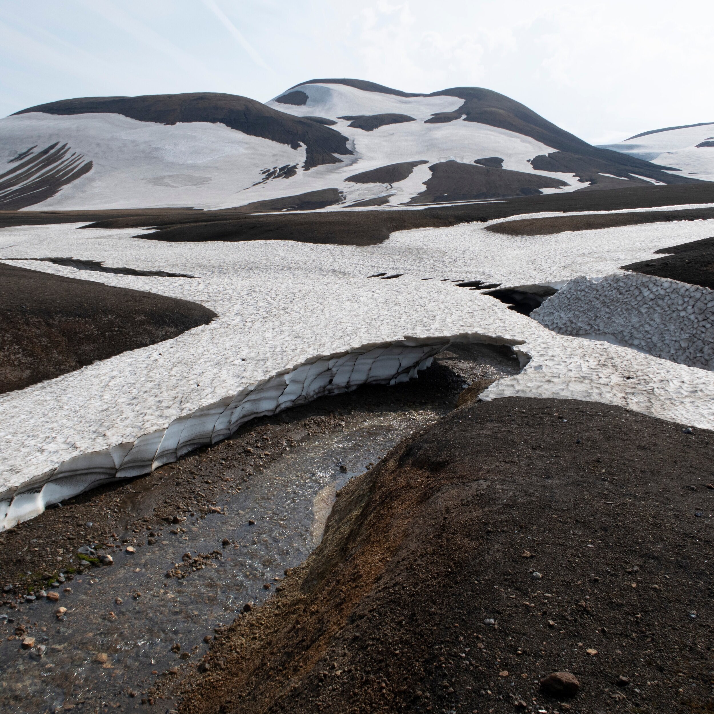  Iceland's melting glaciers: a reminder of our short-term perspective on climate change    Iceland's breathtaking landscapes have long been adorned with vast, shimmering glaciers that embody the grandeur and timelessness of nature. However, the reali