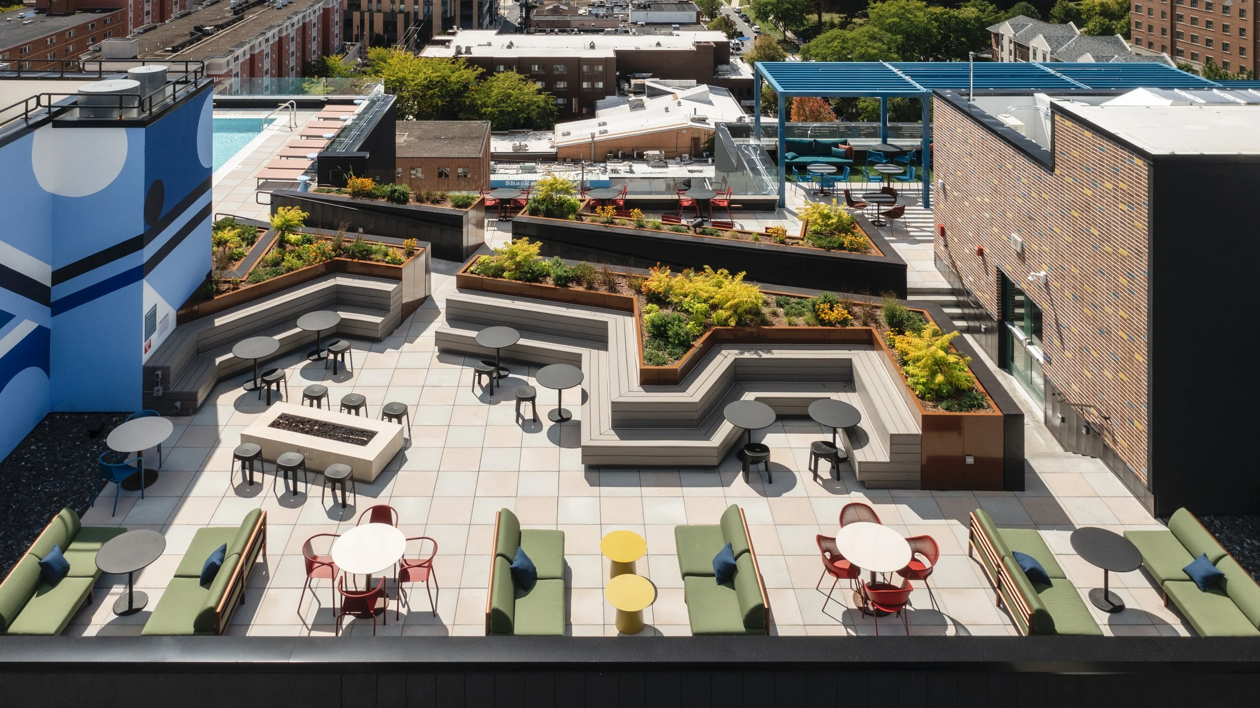 olivhetzel_architecure_rooftop02.jpg