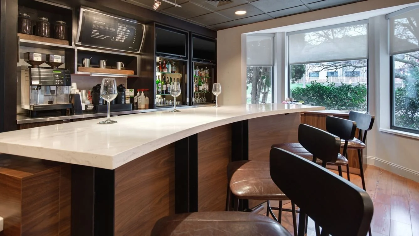 cy-scecy-bistro-bar-12838_Wide-Hor.jpeg