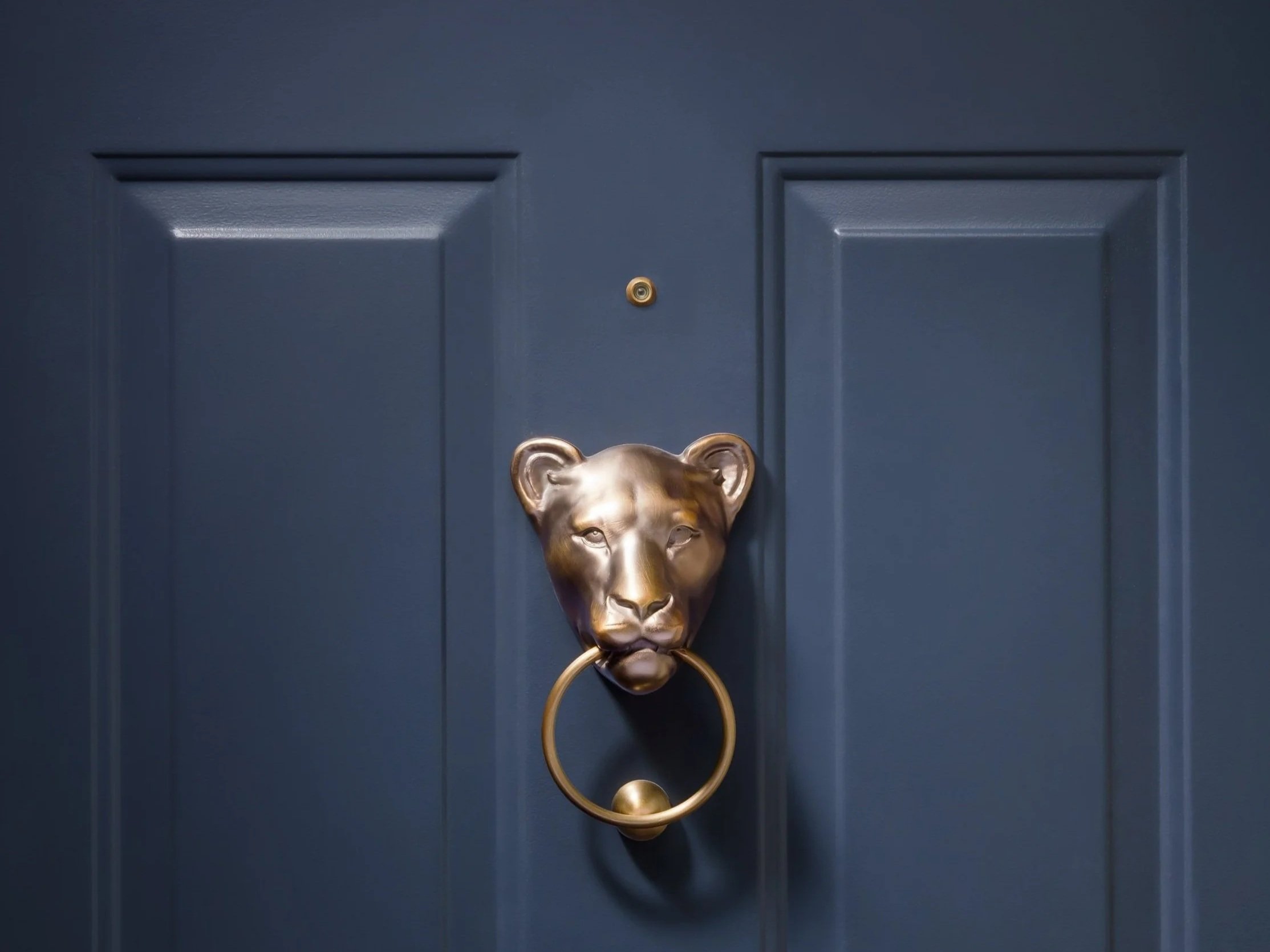 20241020_Nittany_Lion_Inn_Lion.jpg