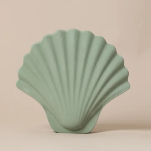 seashellvase_juniper.jpg