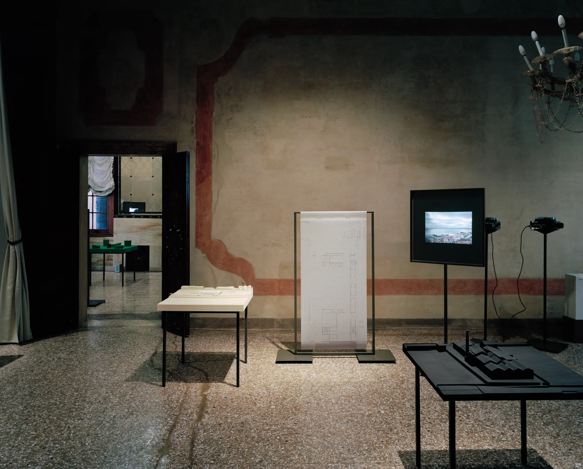 Public without Rhetoric