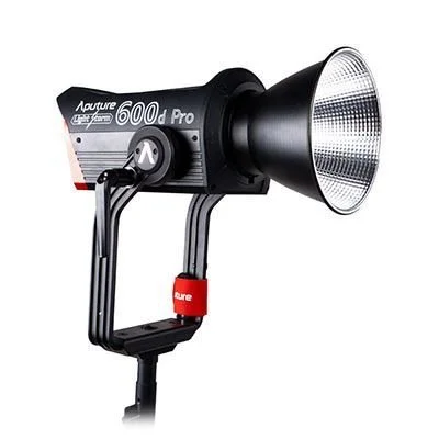 Aputure 600D Pro Daylight LED package