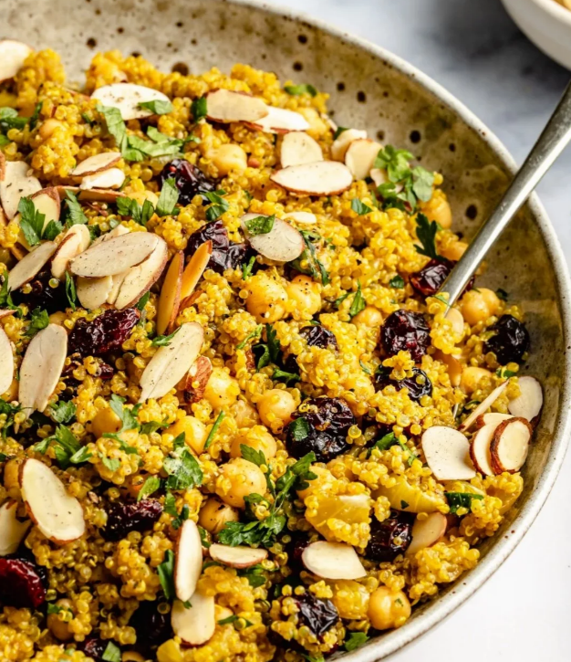 MOROCAAN QUINOA SALAD.png