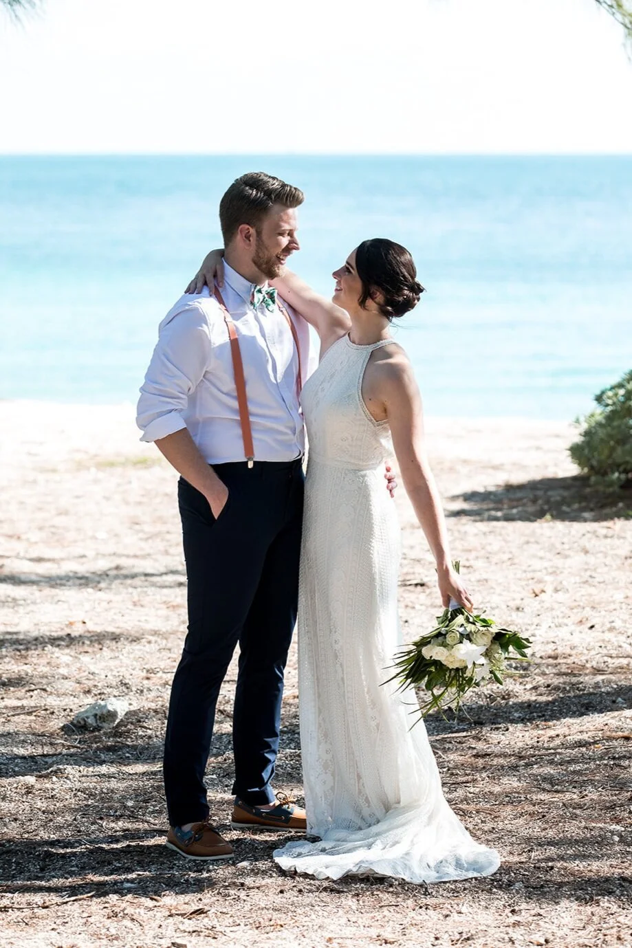 Michigan Couple Ashley &amp; Grant's Tropical Wedding in the Key West 