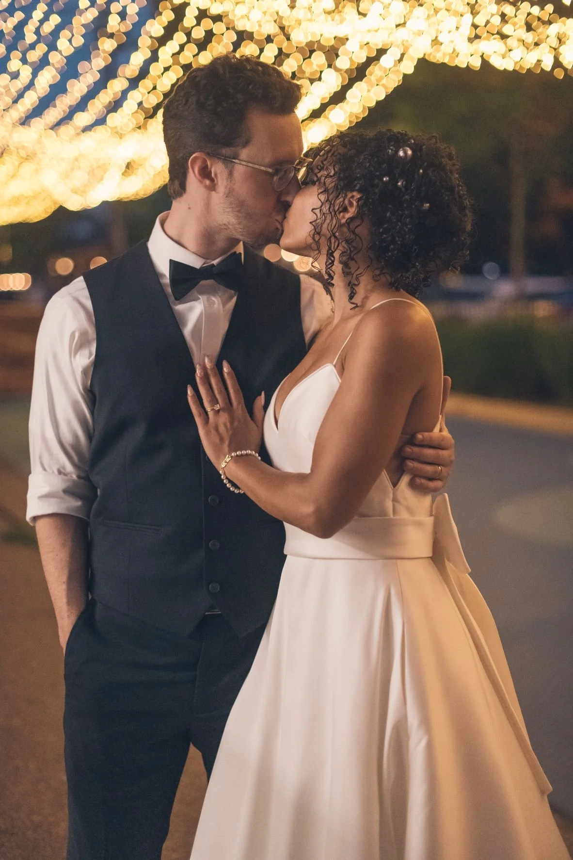 Amber and Cal's Stunning Summer Kalamazoo Wedding 