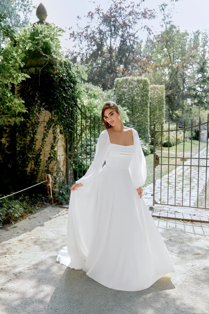44509_X_Sincerity-Bridal_2.webp