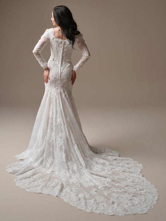 Maggie-Sottero-Takera-Leigh-Fit-and-Flare-Wedding-Dress-25MB941C01-Alt52-IV052.jpg