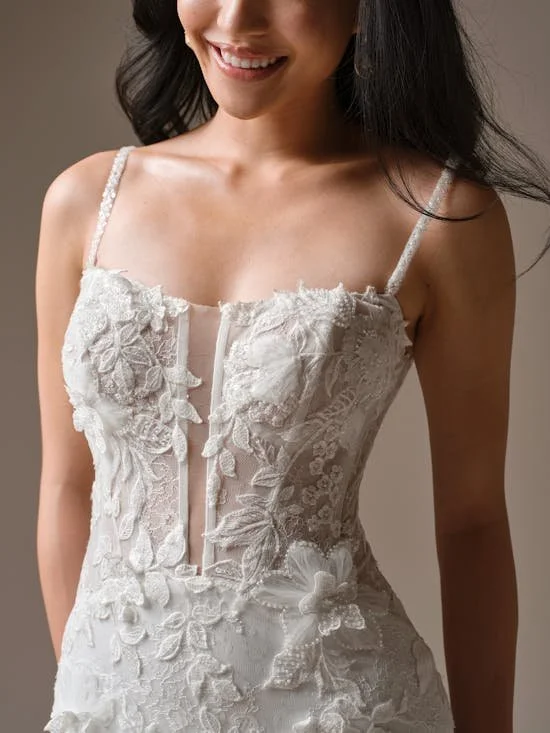 Maggie-Sottero-Laurie-Fit-and-Flare-Wedding-Dress-26MK428A01-Alt54-IV001.jpg