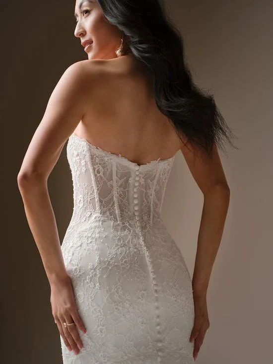 Maggie-Sottero-Bellevue-Fit-and-Flare-Wedding-Dress-26MB387A01-Alt57-IV002.jpg