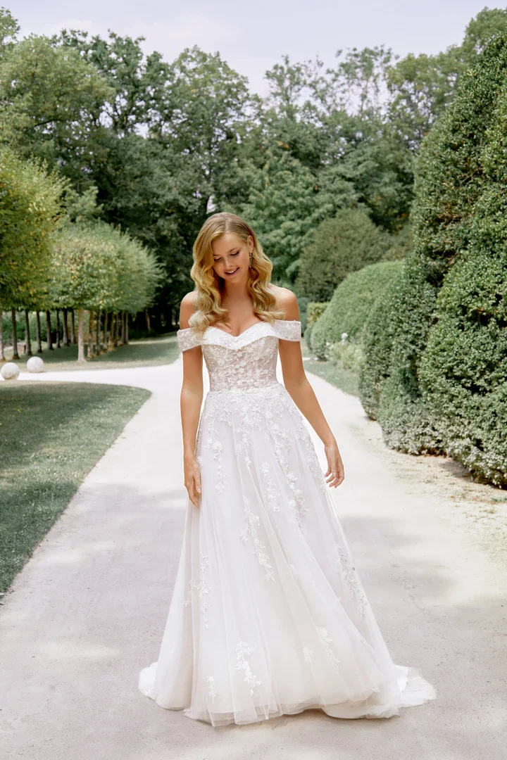 44526_FF_SD_Sincerity-Bridal_2.webp
