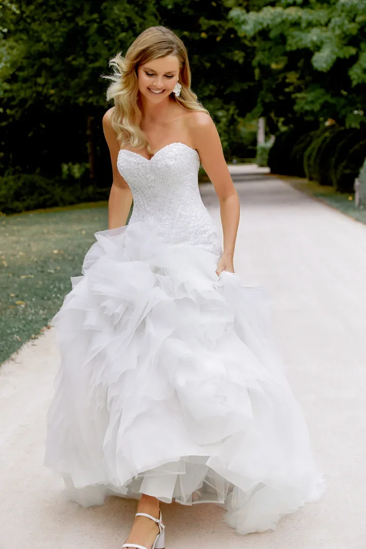 44533_X_Sincerity-Bridal_2.webp