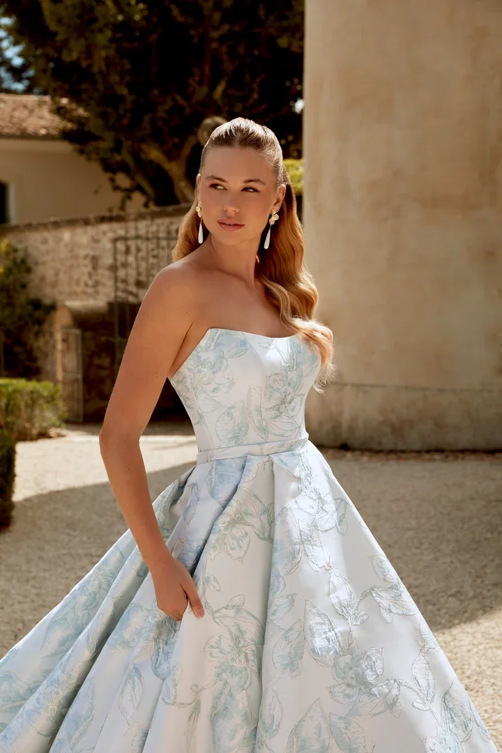 44598_FC_Sincerity-Bridal_2.webp
