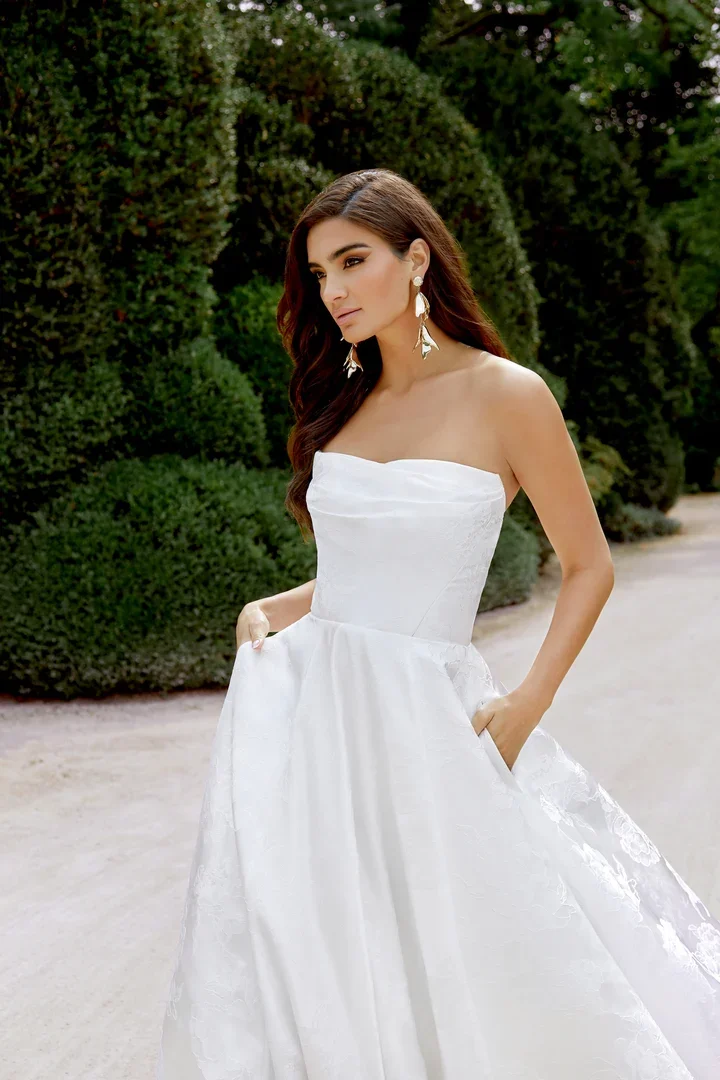 44513_FC_Sincerity-Bridal.webp
