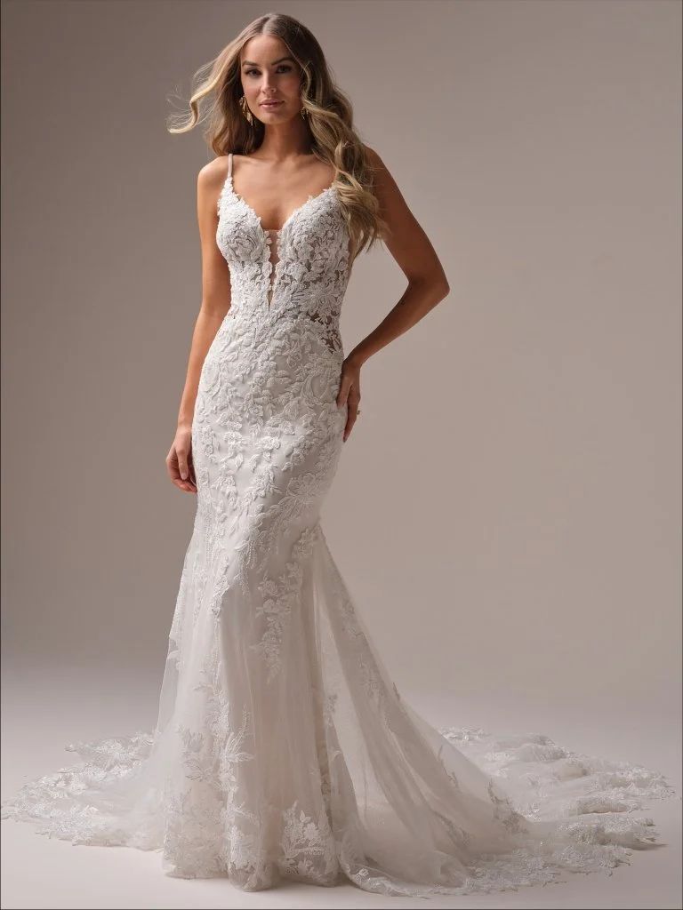 Maggie-Sottero-Bianca-Fit-and-Flare-Wedding-Dress-25MS907A01-Alt50-IV066.jpg