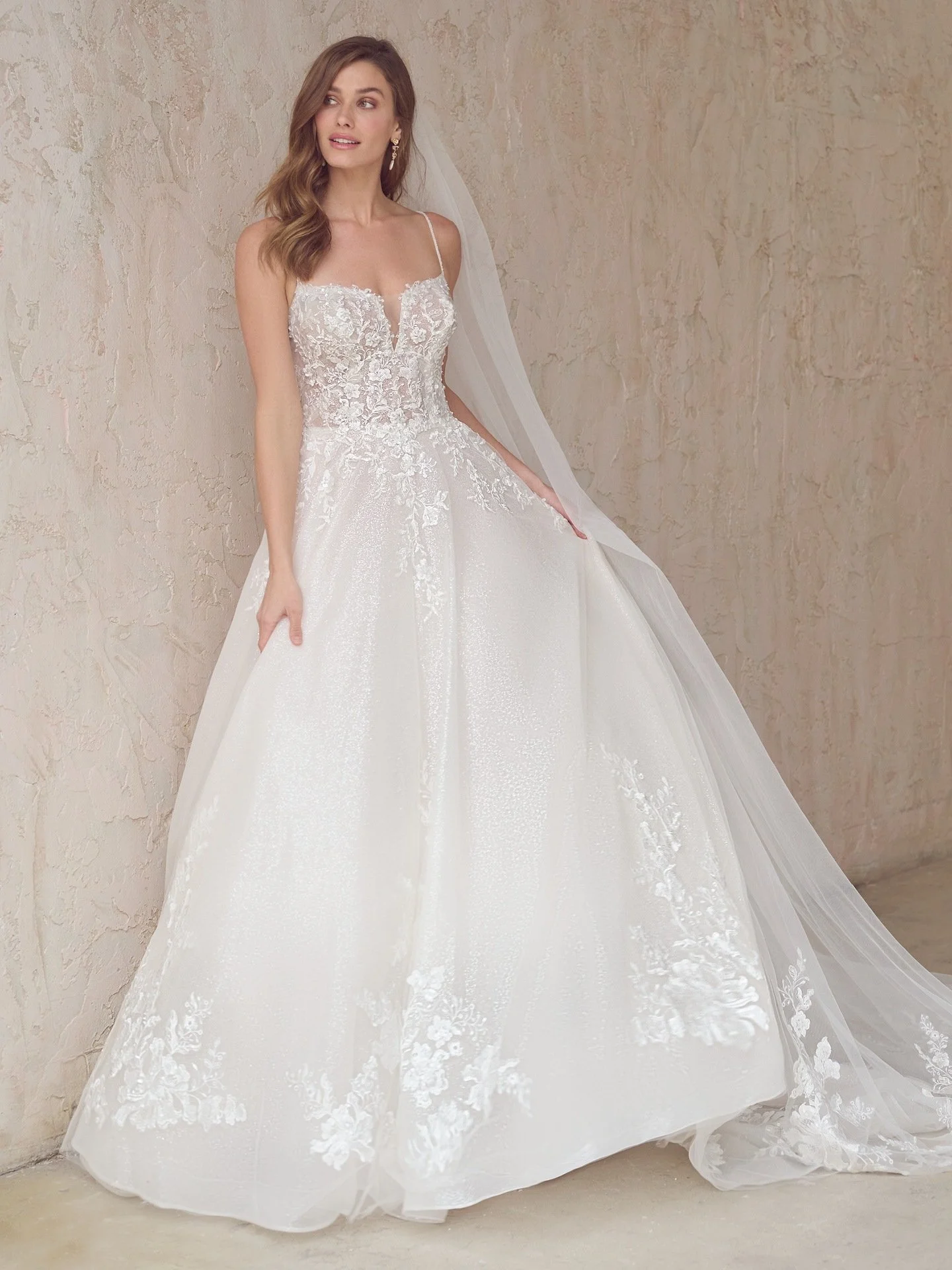 Maggie-Sottero-Casey-Ball-Gown-Wedding-Dress-22MC926A01-Main-CH.jpg