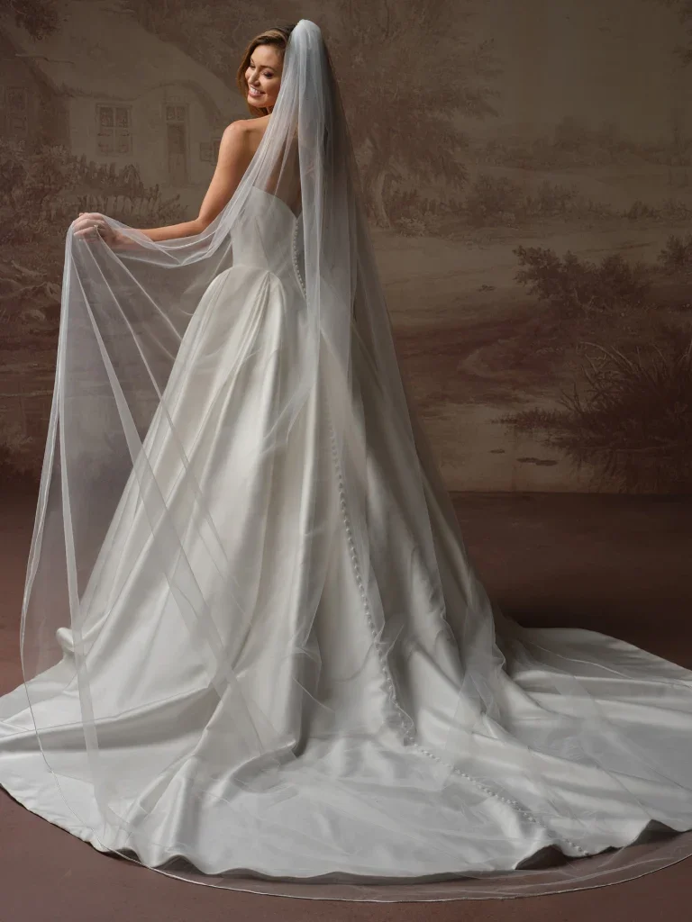 Maggie-Sottero-Fiorita-Ballgown-Wedding-Dress-F6MS207A01-Alt54-IV002_1024x1024.webp