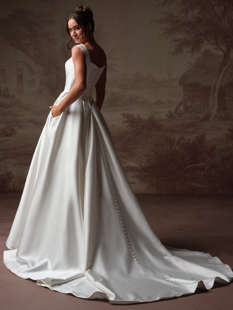 Maggie-Sottero-Pierce-Ballgown-Wedding-Dress-F6MS093A01-Alt53-IV002.jpg