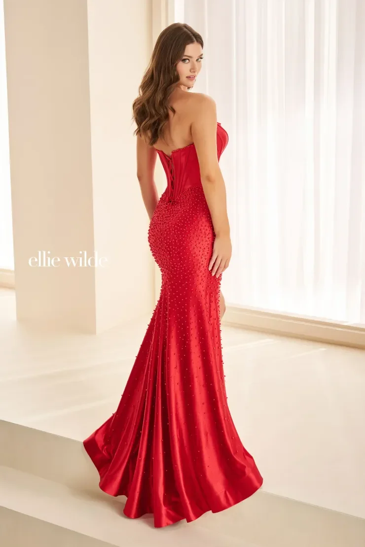 ew38012_red__aug__89_.740.webp