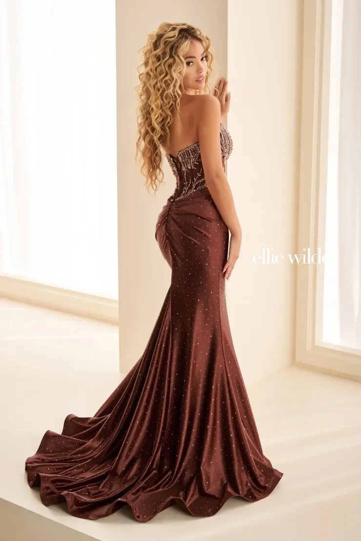 ew38091_chocolate__aug__477_.740.webp