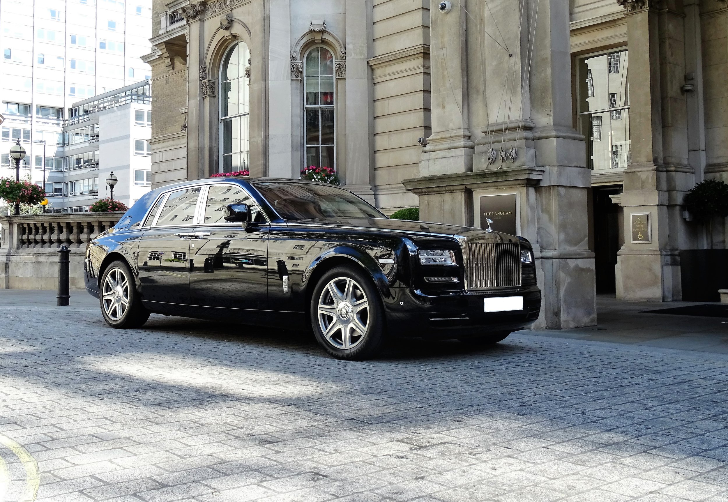 Rolls-Royce Phantom - Chauffeur-driven car hire - Cobham, Surrey