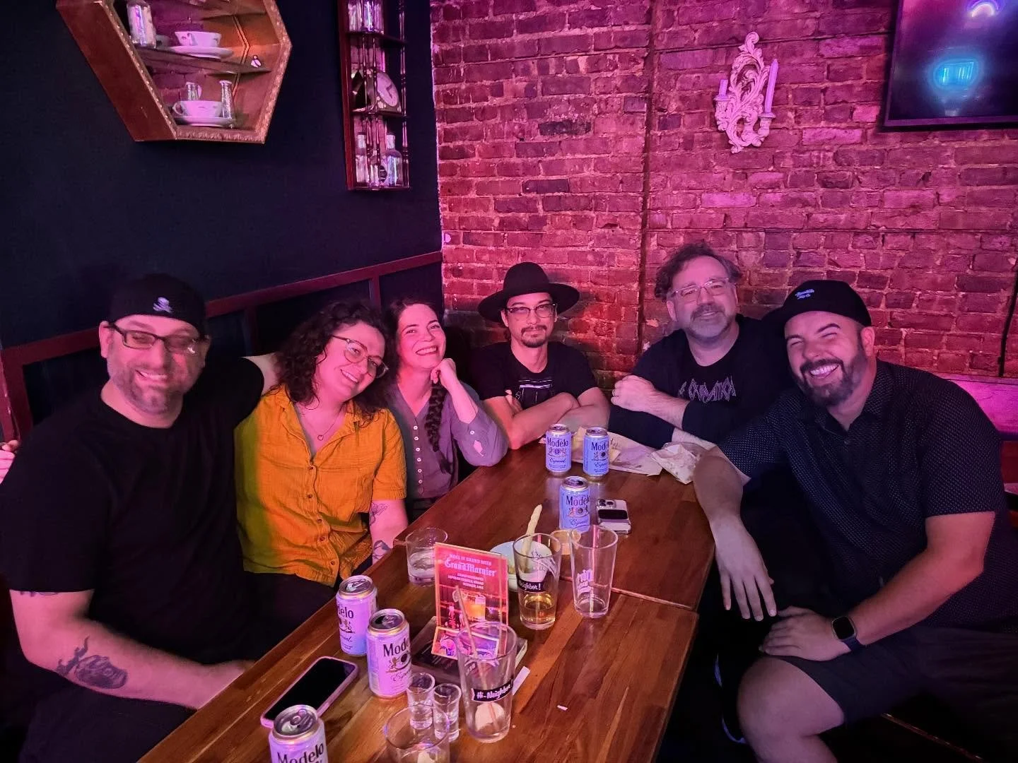 Had an amazing weekend hanging with some great friends and finally getting to see @gigilights melt all the faces for @garbage. Was a great show and if you can see it I 100% recommend! 💡💚🫠😎