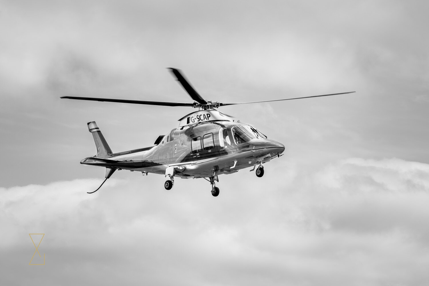 Wedding-helicopter-at-Rookery-Hall-Cheshire