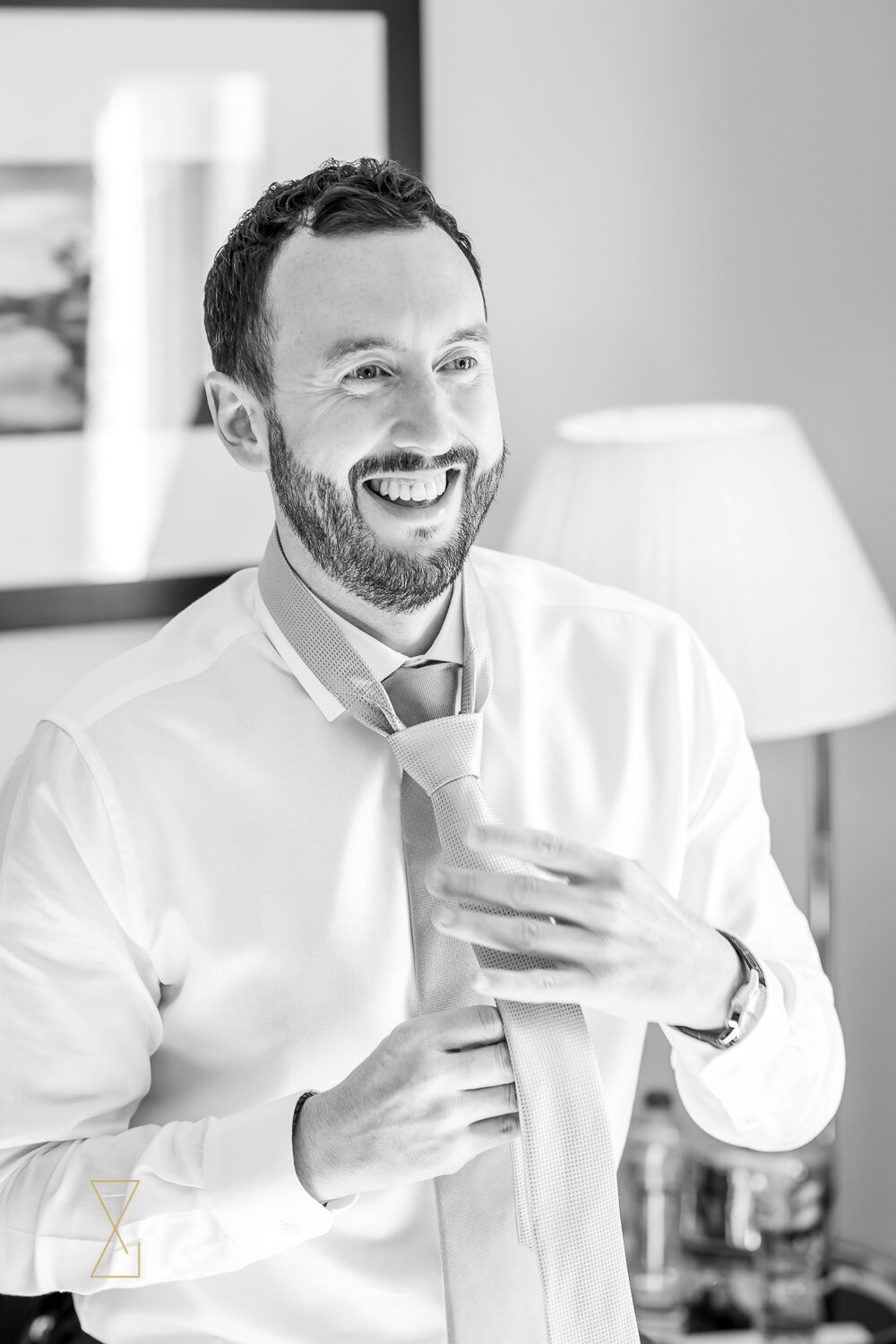 Groom-getting-ready-photo