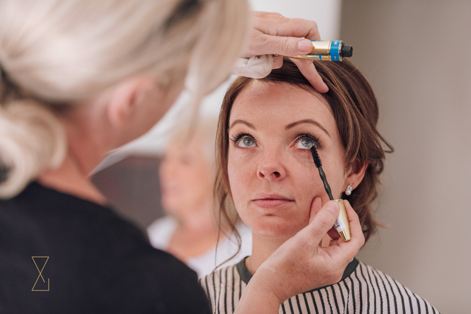 Bridesmaid-makeup-bridal-preparation-photo