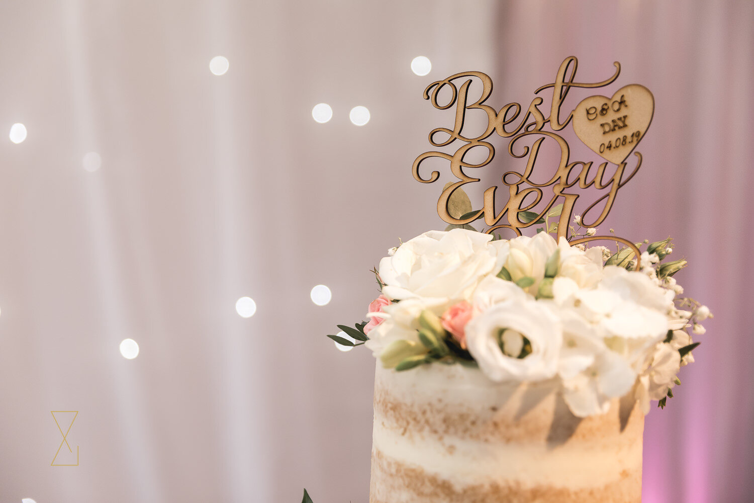 Wedding-cake-wedding-reception-Heaton-House-Cheshire