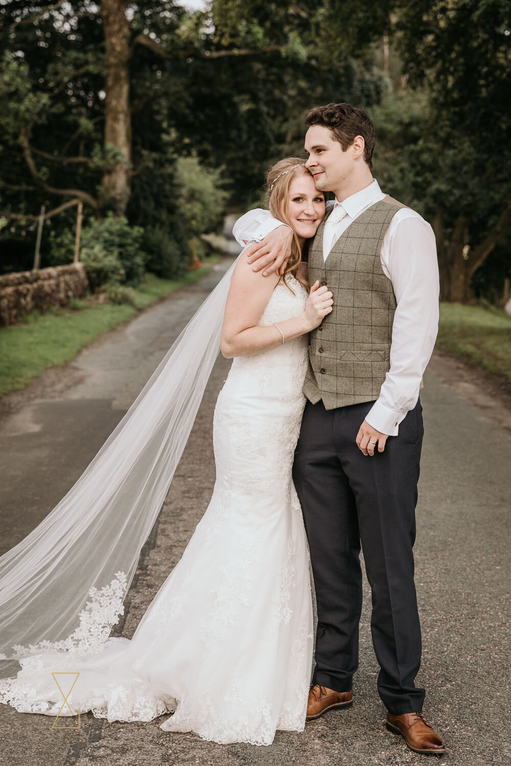 Bride-and-groom-portrait-summer-country-wedding-Heaton-House