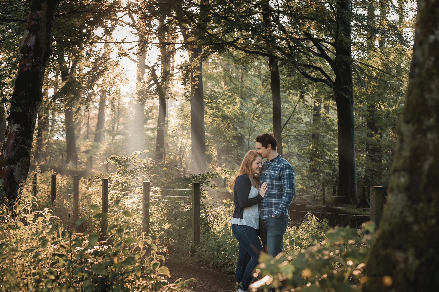 Cheshire-pre-wedding-photoshoot-in-the-forest-032.jpg