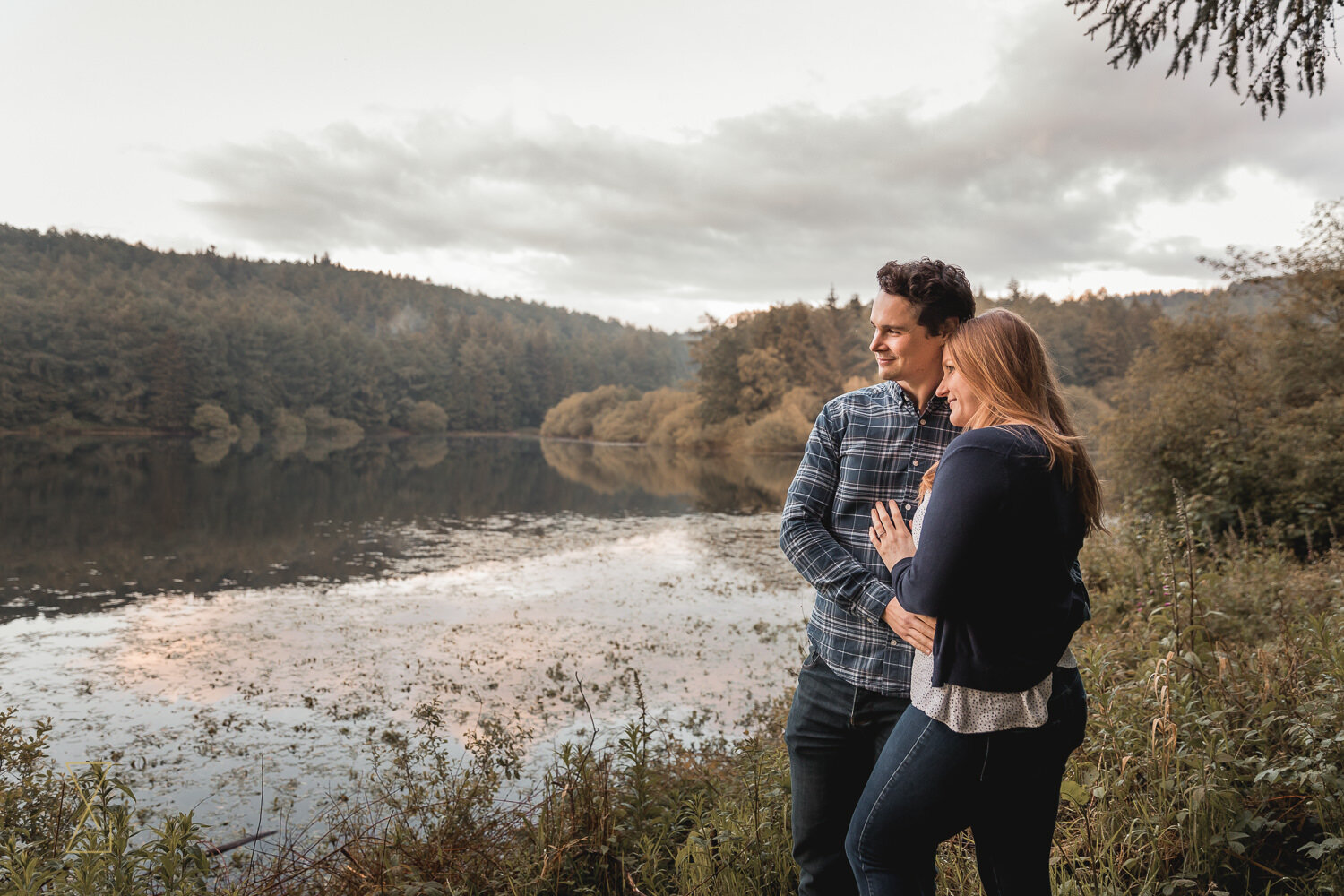 Cheshire-pre-wedding-photoshoot-in-the-forest-039.jpg