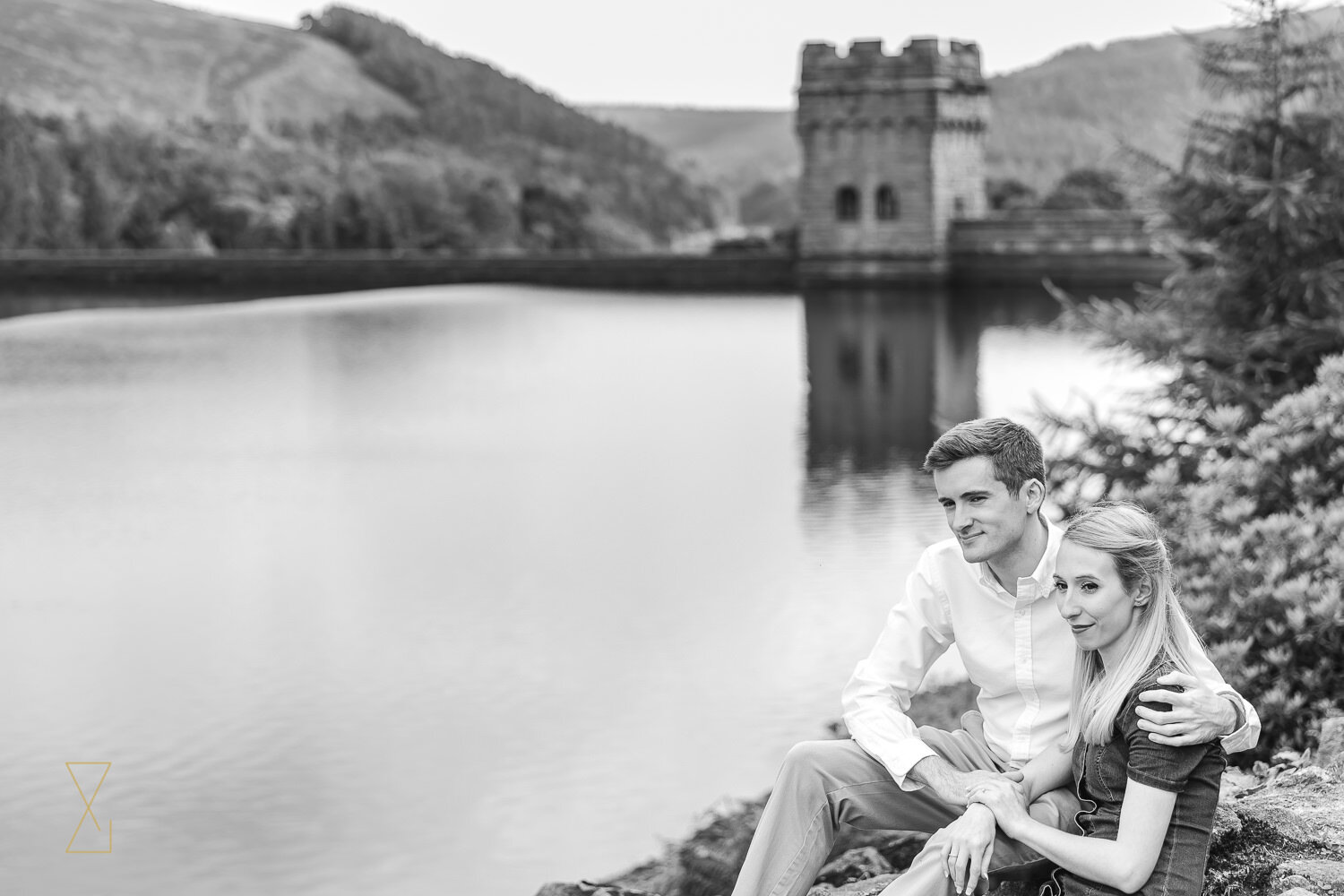 Peak-District-engagement-photoshoot-summer-013.jpg