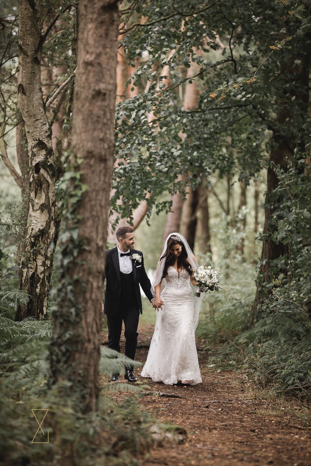 Cheshire-wedding-photographer-Nunsmere-Hall-182.jpg