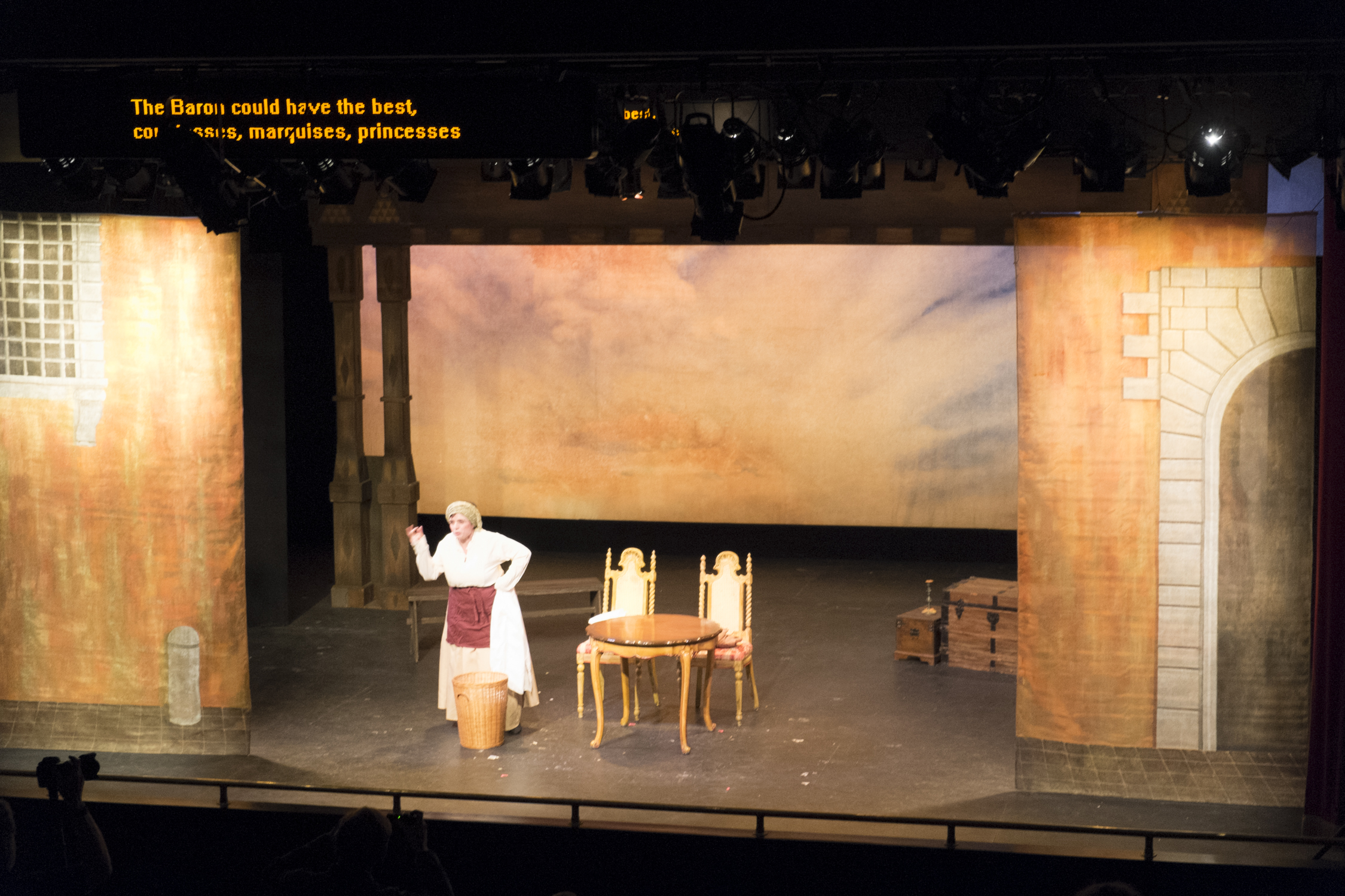 22_Opera set In New York.jpg