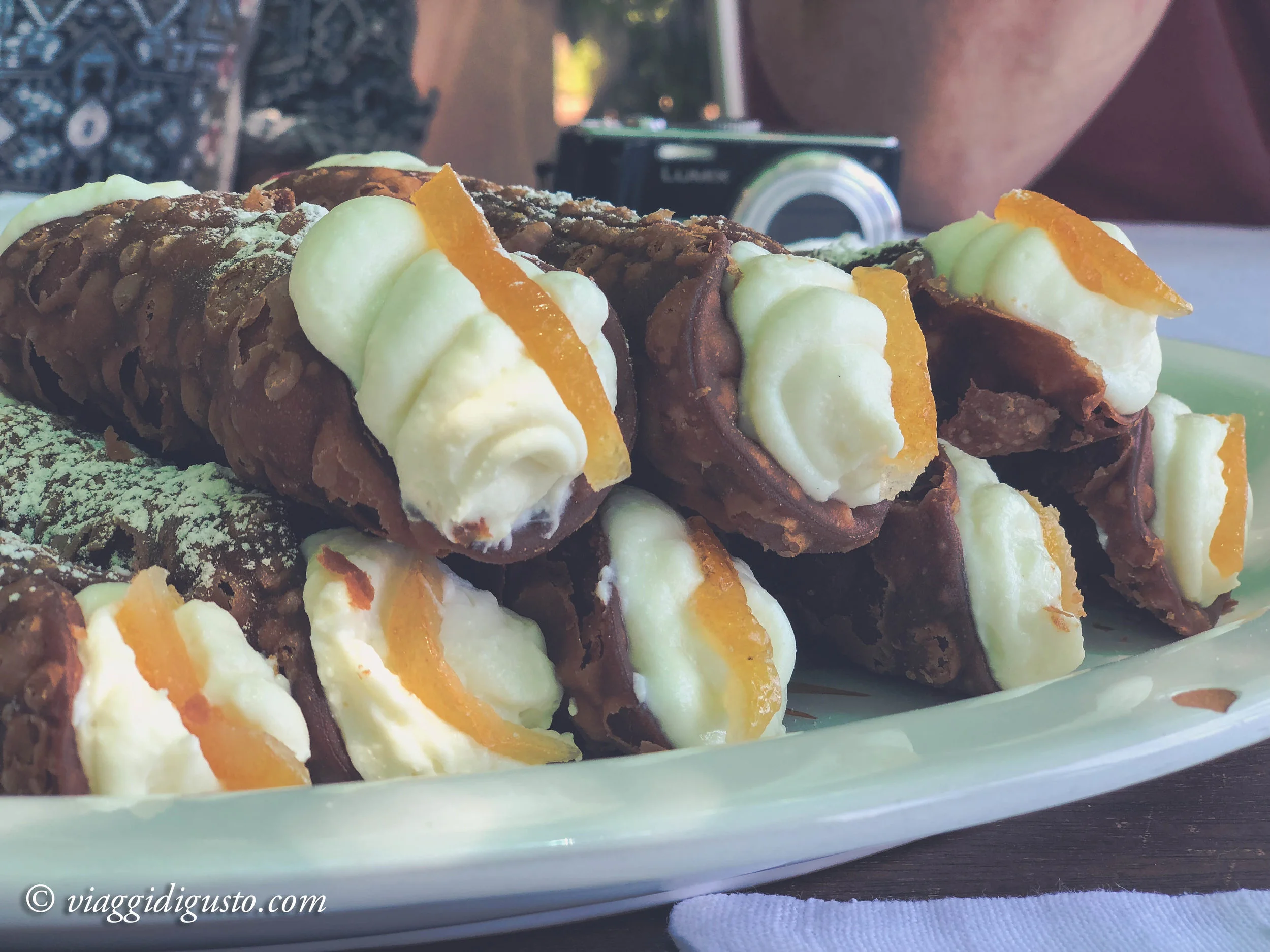 HOLY CANNOLI, these were good!