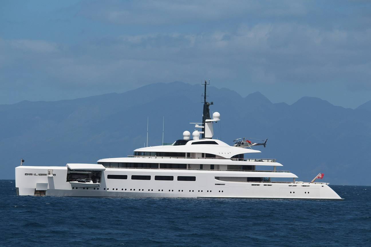 Vava II luxury yacht.jpg