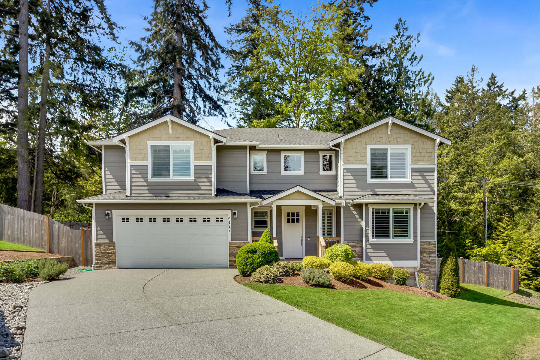 Burlingame Court | $855,000