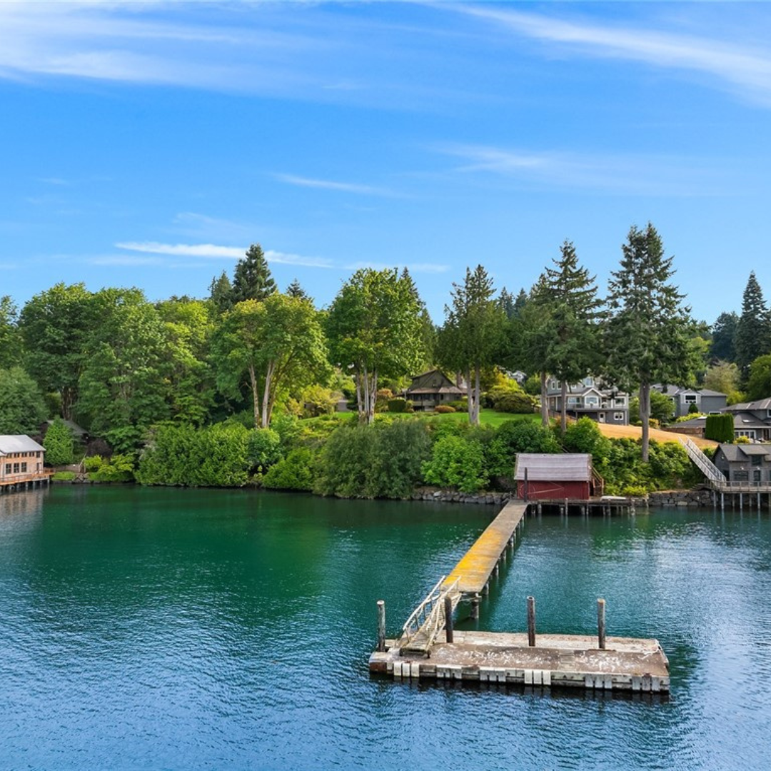 Heirloom Waterfront Promontory | $3,050,000
